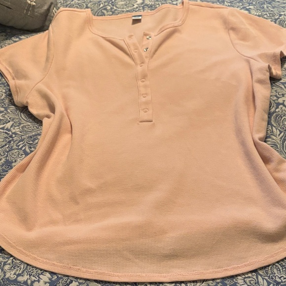 Bundle Old Navy Short Sleeve Henley Top-Black White Peach - Picture 10 of 14